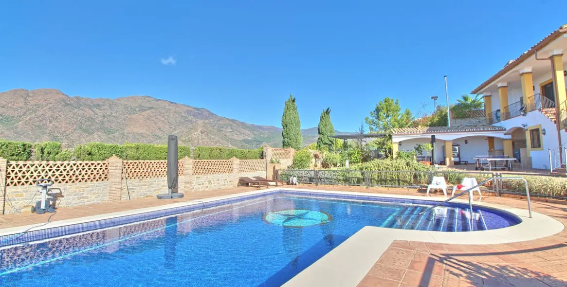 Продажа финки в Estepona 65