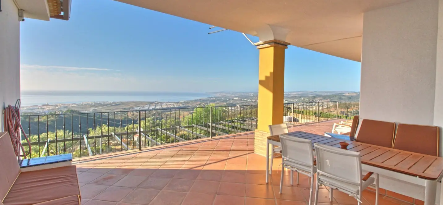 Sale of finca - cortijo in Estepona 2