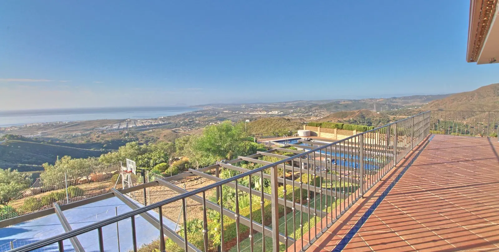 Sale of finca - cortijo in Estepona 13