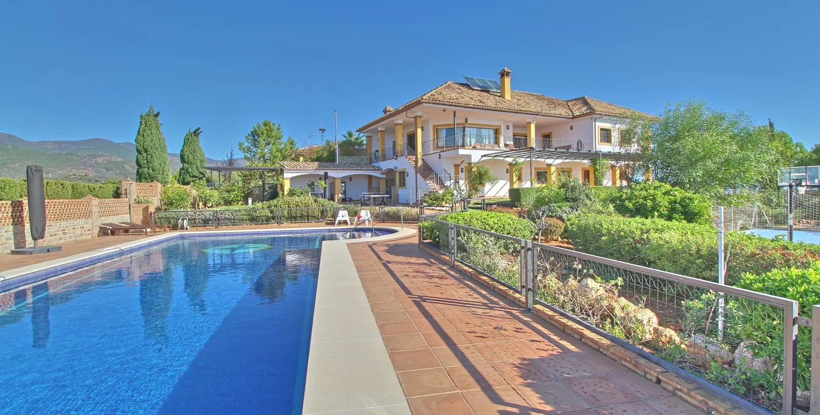 Sale of finca - cortijo in Estepona 49
