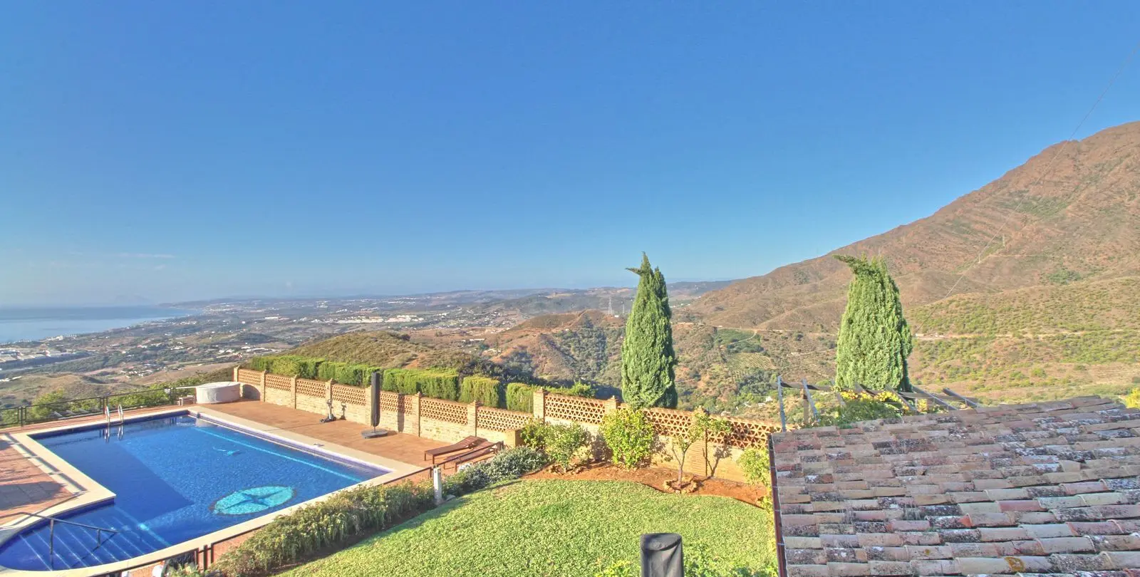 Sale of finca - cortijo in Estepona 50