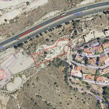 Sale of residential plot in Benalmadena