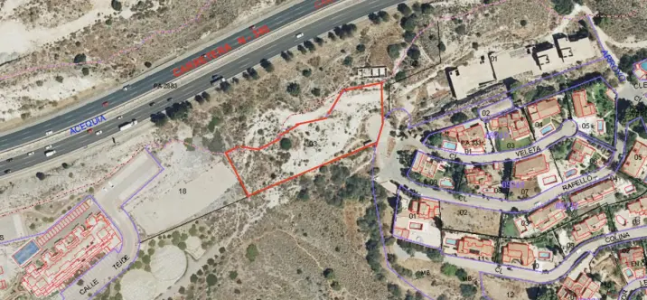 Sale of residential plot in Benalmadena 2