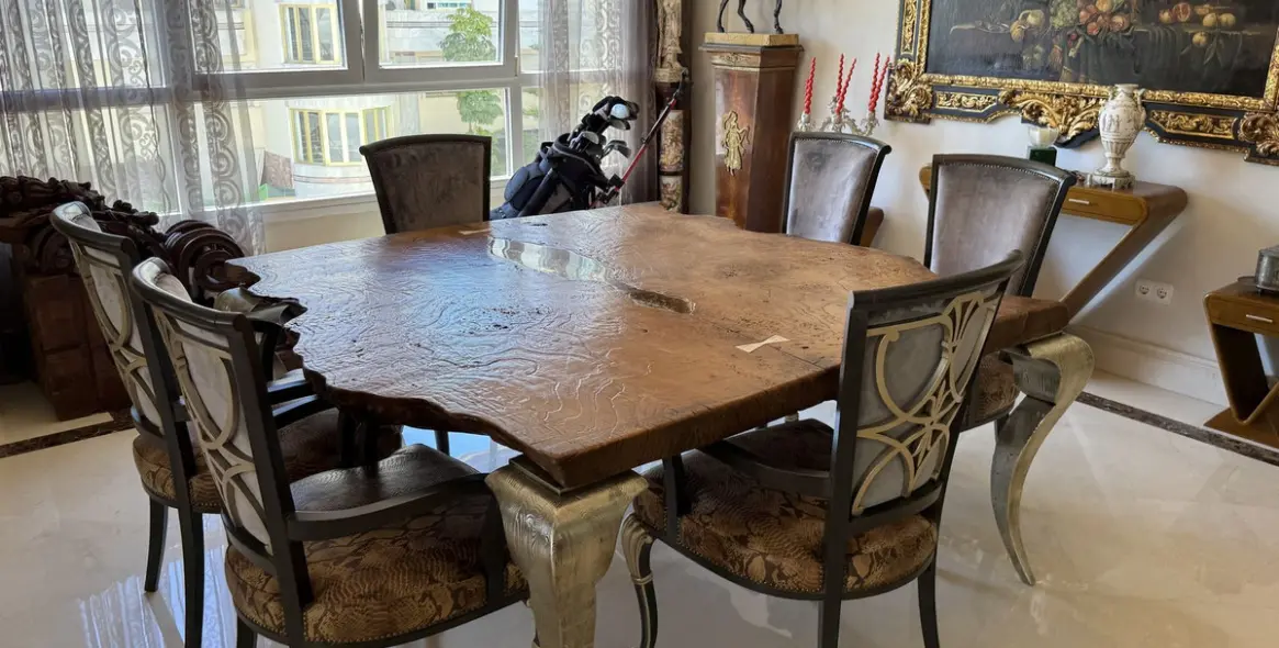 Sale of middle floor apartment in Puerto Banús 9