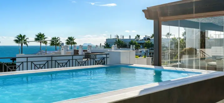 Penthouse R4893493 0