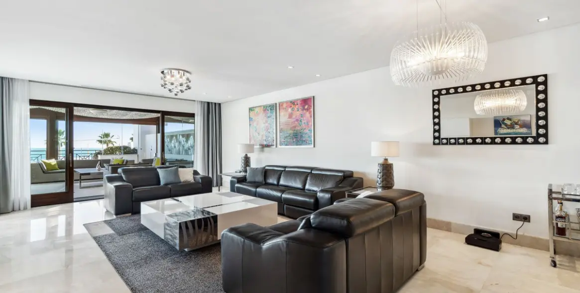 Sale of penthouse in Estepona (district Estepona) 3