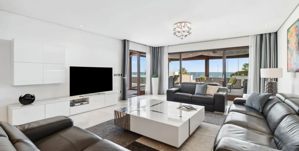 Sale of penthouse in Estepona (district Estepona) 6