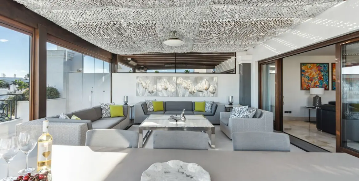 Sale of penthouse in Estepona (district Estepona) 10