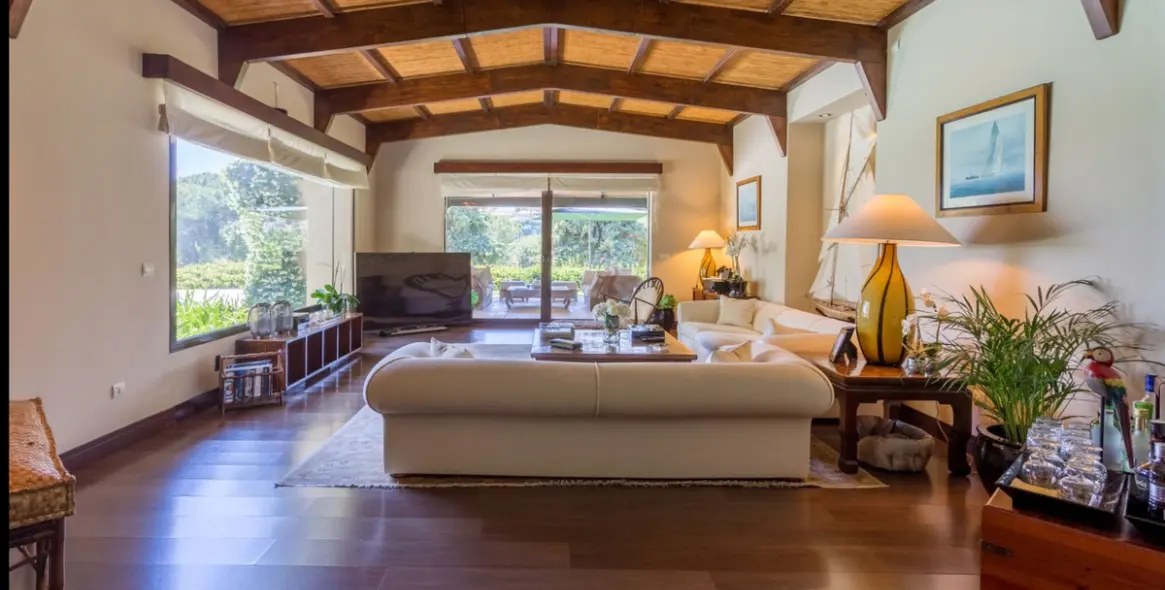 Venta de villa independiente en Río Real 17