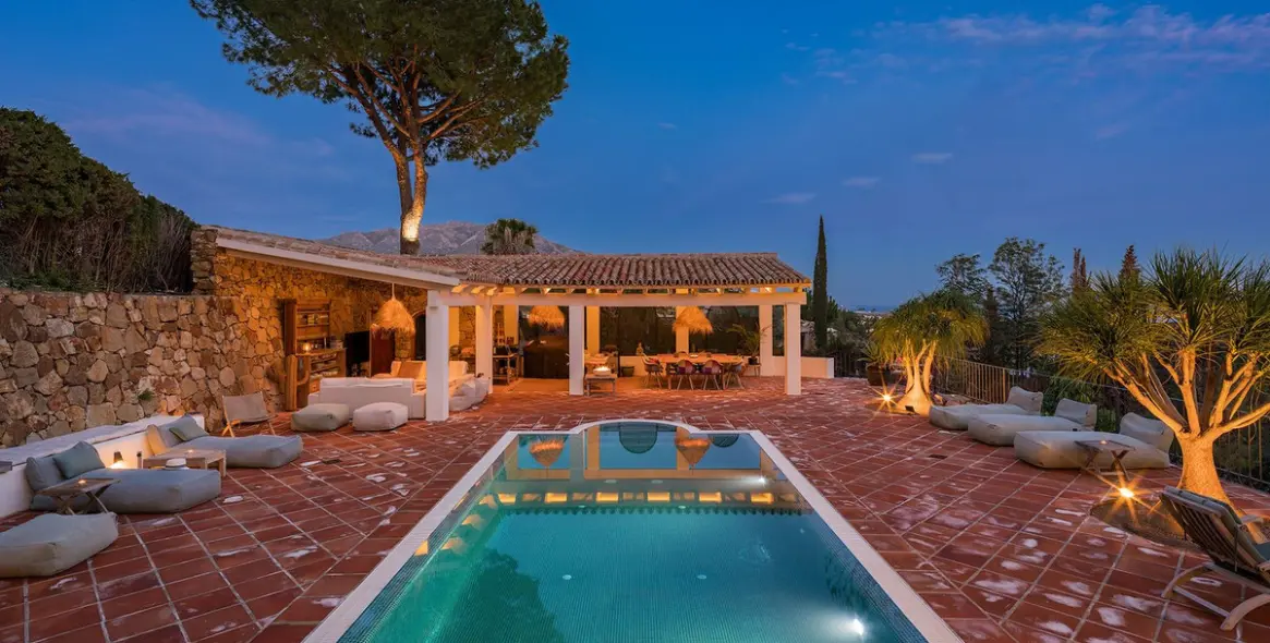 Sale of detached villa in Benahavís (district El Madronal) 6