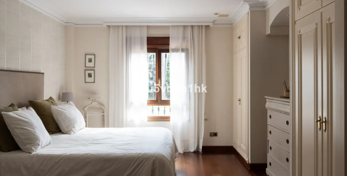 Продажа  отдельно стоящей виллы в Málaga 16