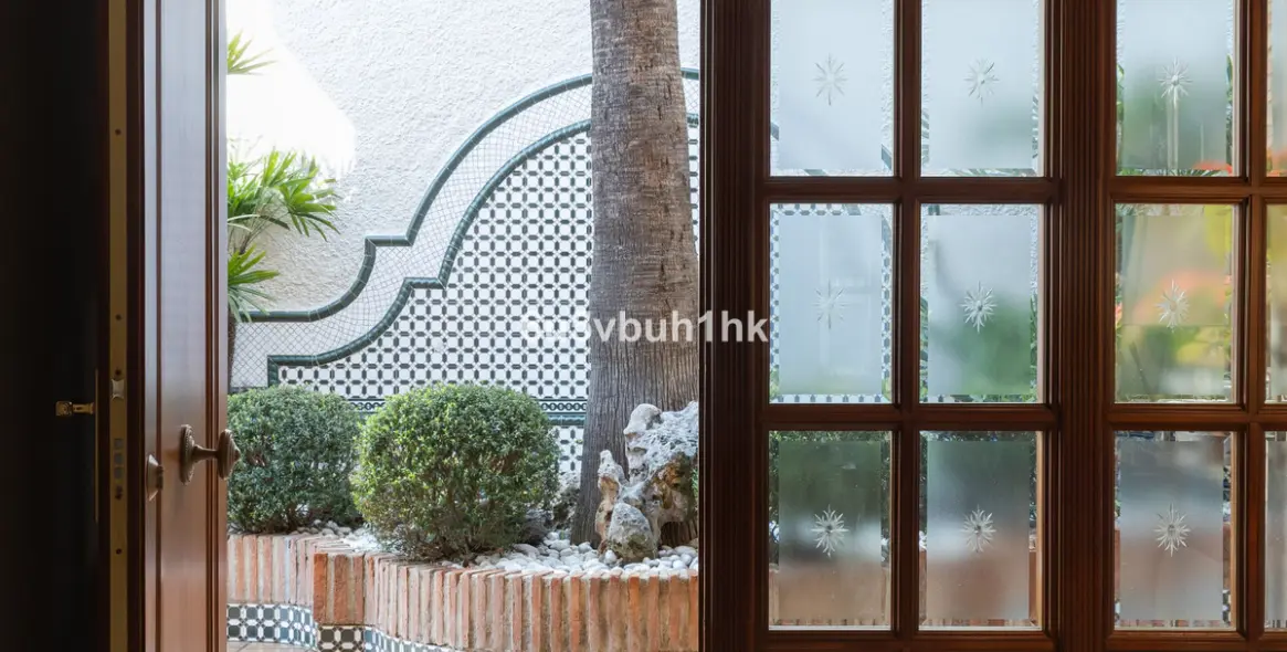 Продажа  отдельно стоящей виллы в Málaga 29