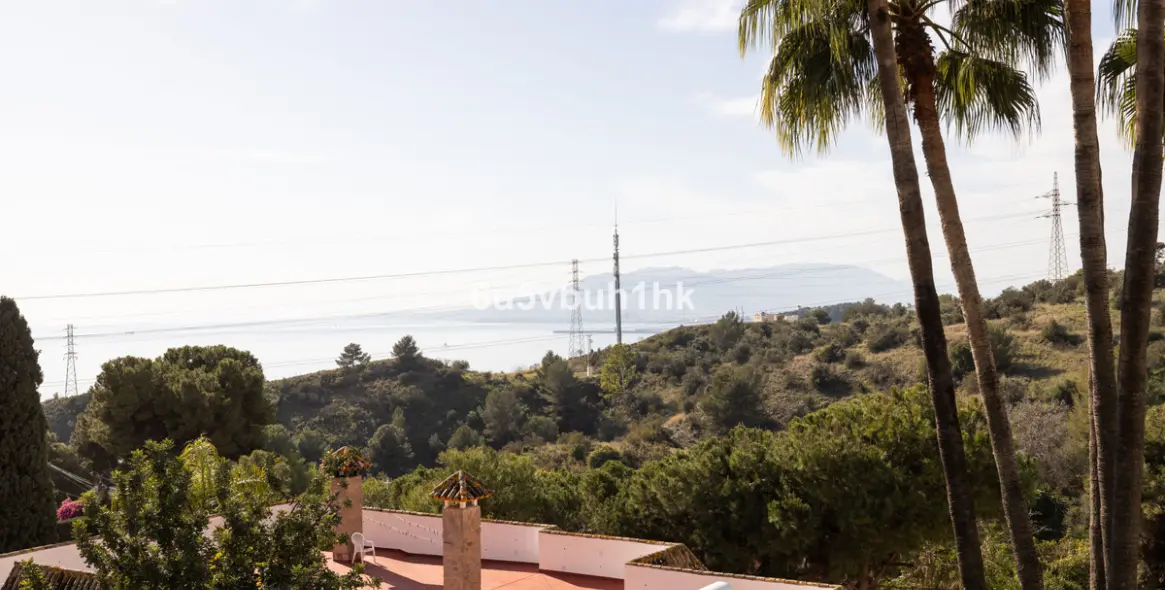 Продажа  отдельно стоящей виллы в Málaga 45