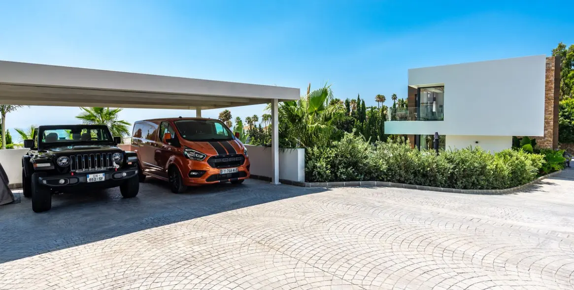 Продажа  отдельно стоящей виллы в Manilva 33