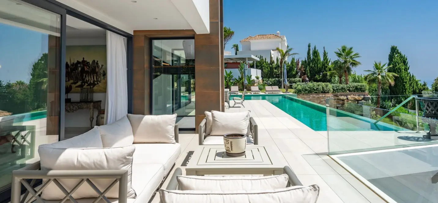 Sale of detached villa in Manilva 4