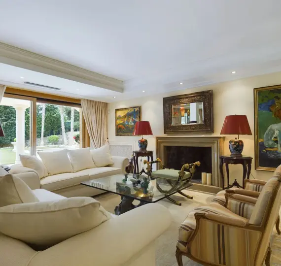 Detached villa R4366912