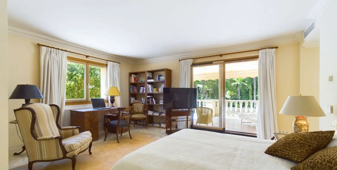 Sale of detached villa in Nueva Andalucía 29