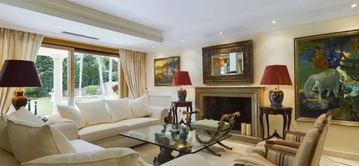 Venta de villa independiente en Nueva Andalucía 2