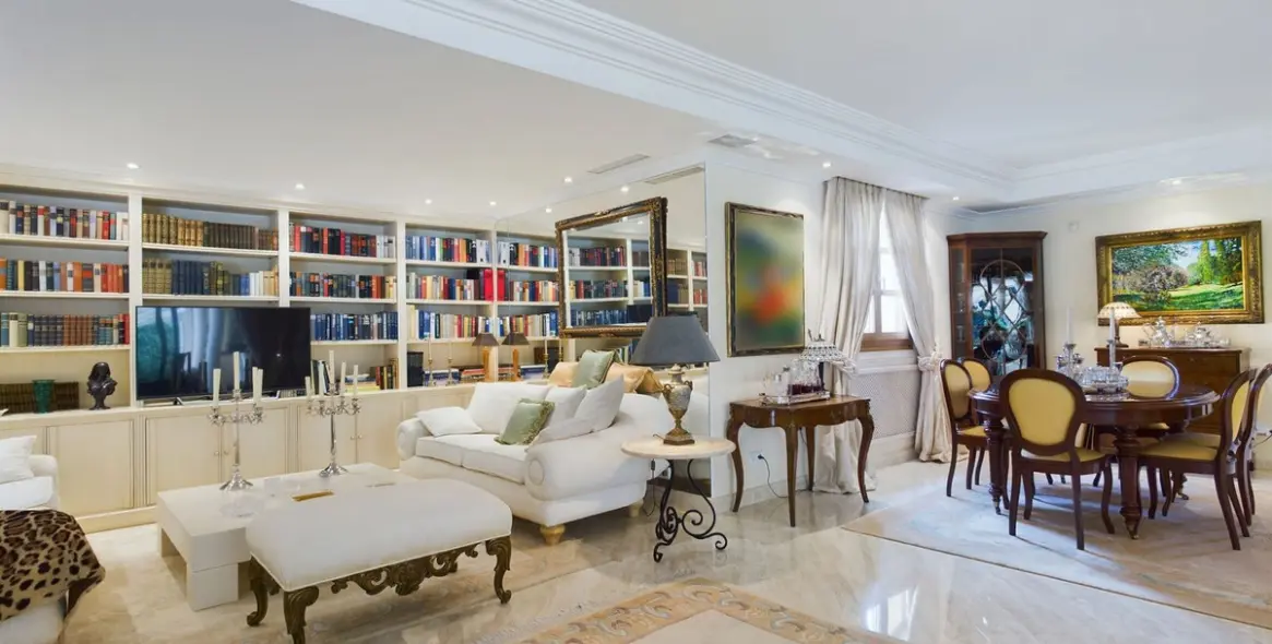 Sale of detached villa in Nueva Andalucía 6