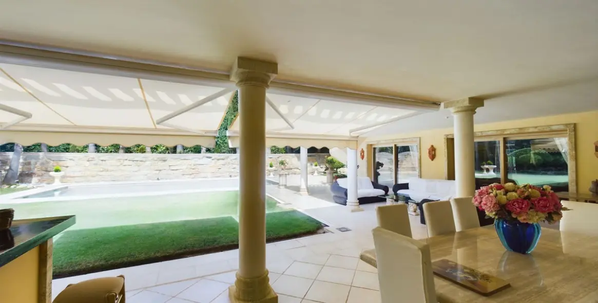 Sale of detached villa in Nueva Andalucía 50