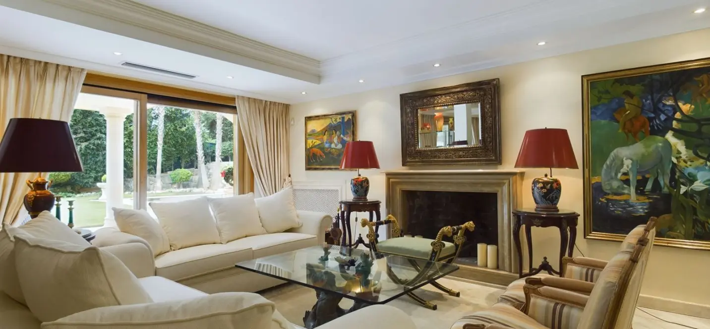 Sale of detached villa in Nueva Andalucía 2