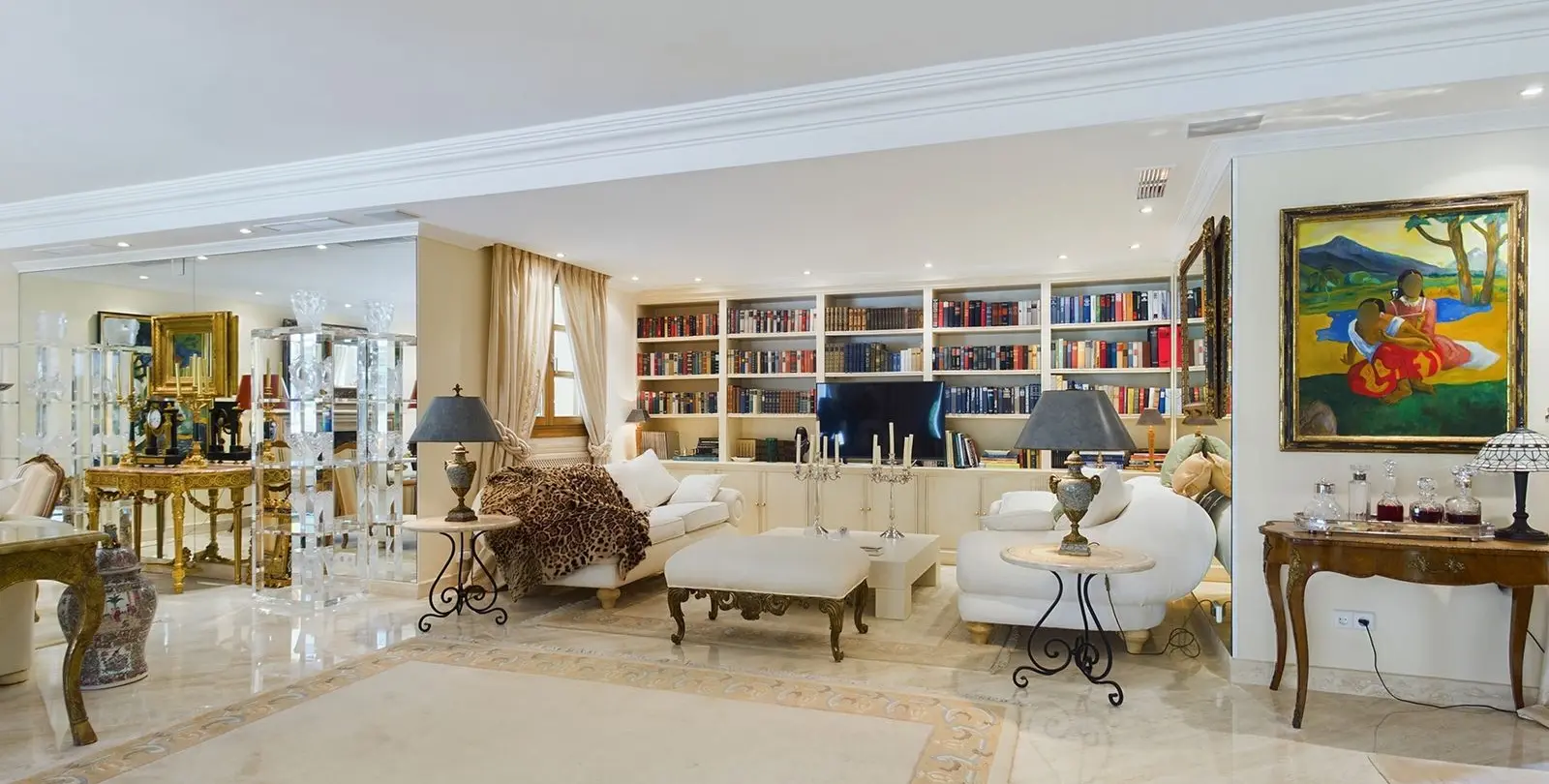 Sale of detached villa in Nueva Andalucía 4