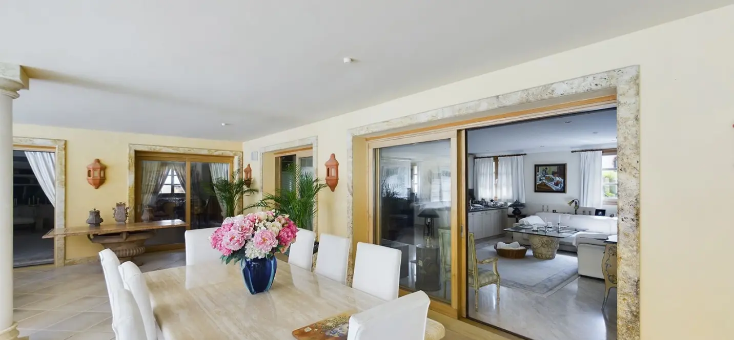 Sale of detached villa in Nueva Andalucía 4