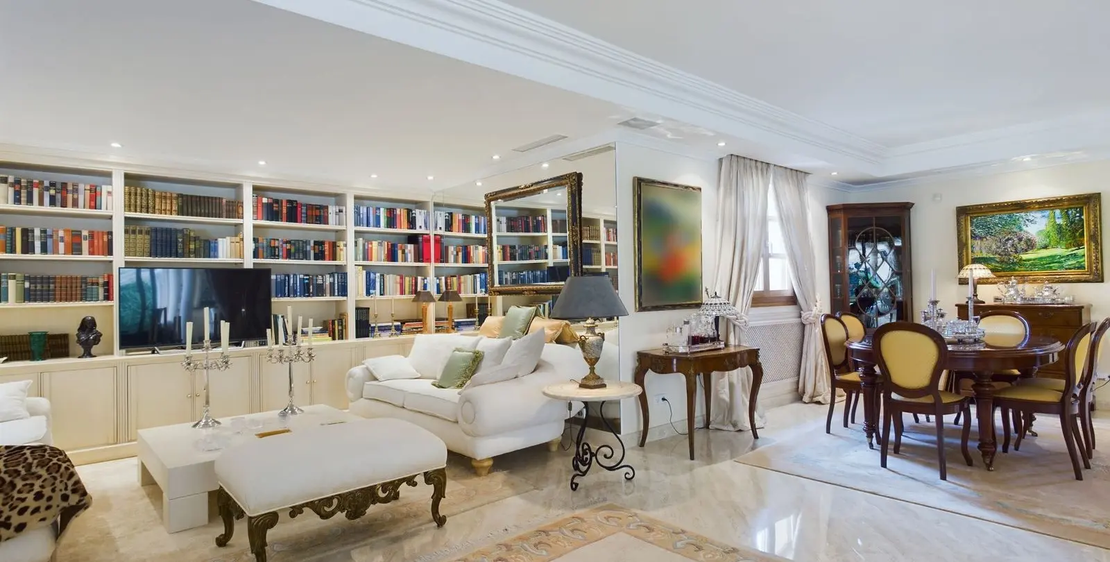 Sale of detached villa in Nueva Andalucía 6