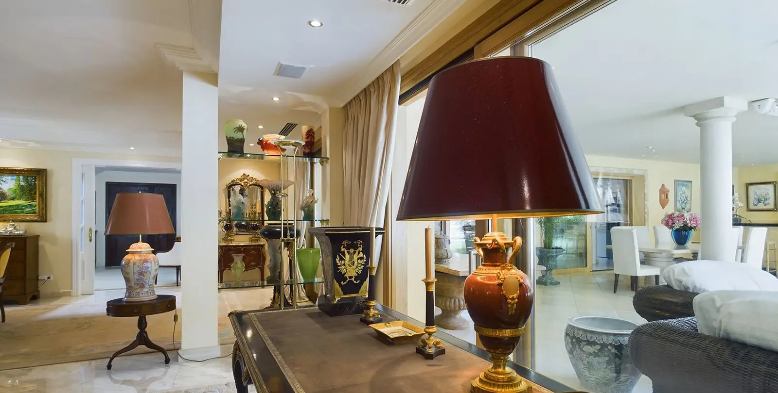 Sale of detached villa in Nueva Andalucía 9