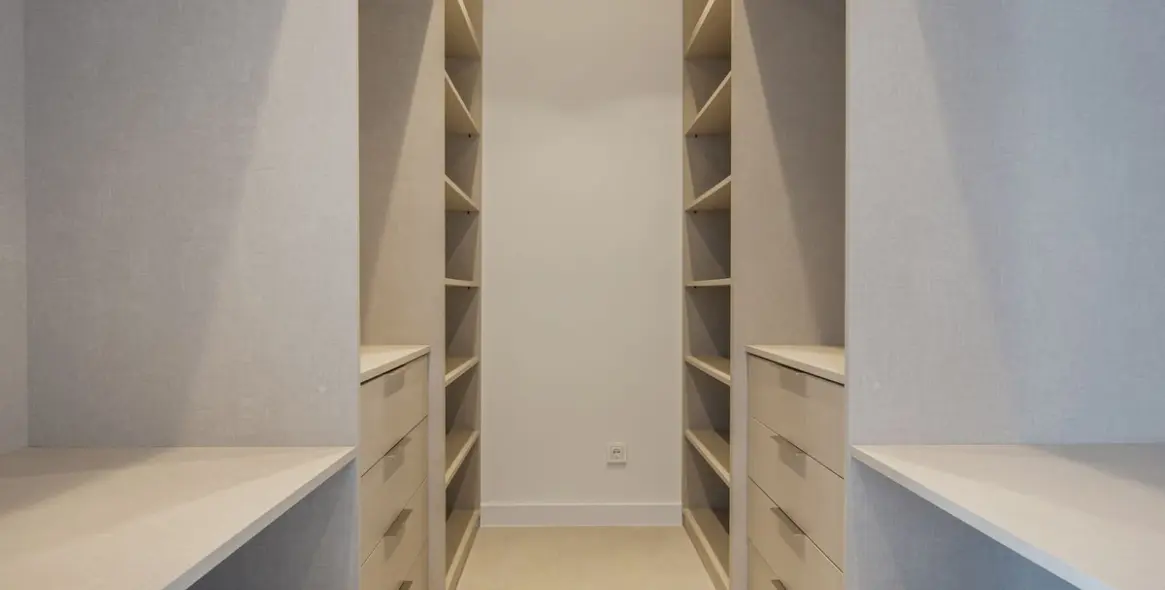 Продажа  отдельно стоящей виллы в Los Flamingos 35