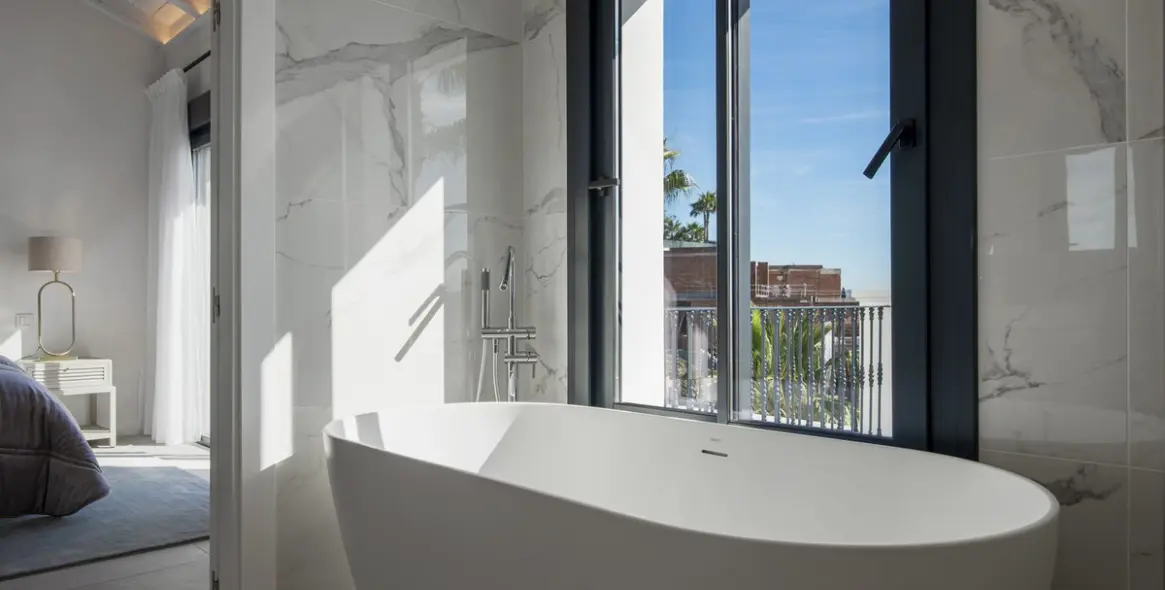 Продажа  отдельно стоящей виллы в Los Flamingos 40