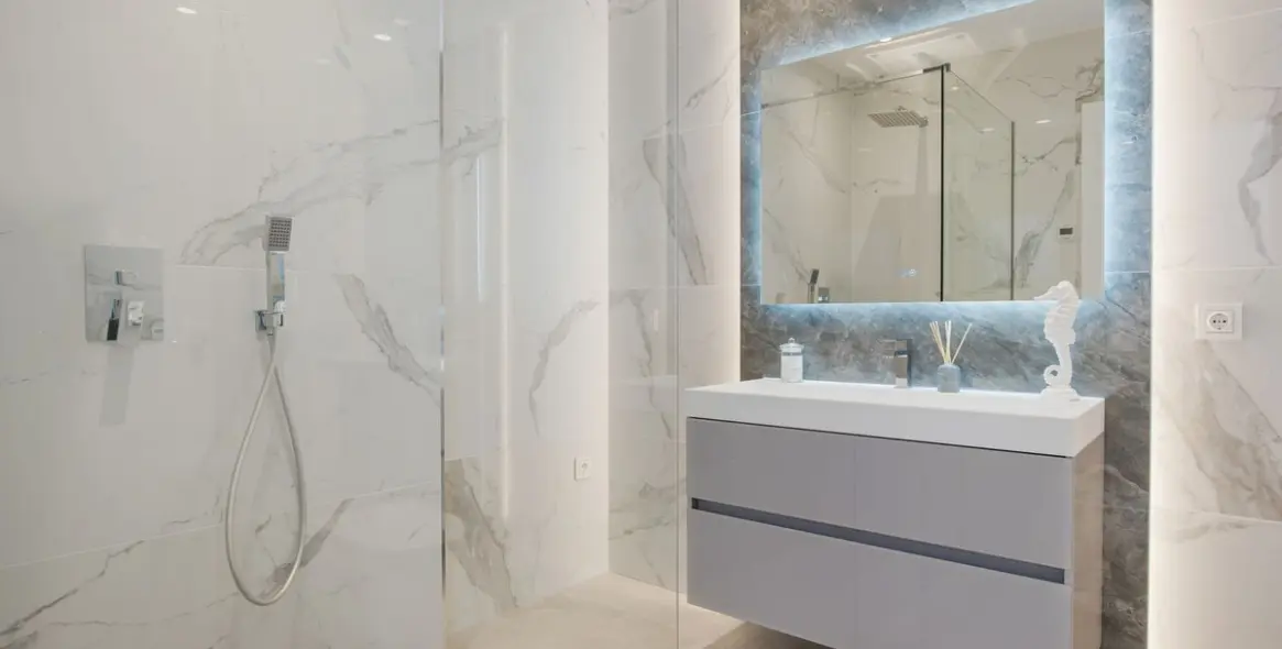 Продажа  отдельно стоящей виллы в Los Flamingos 53