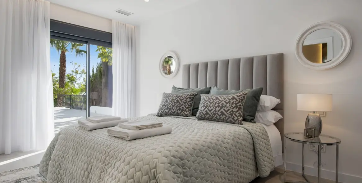 Продажа  отдельно стоящей виллы в Los Flamingos 56