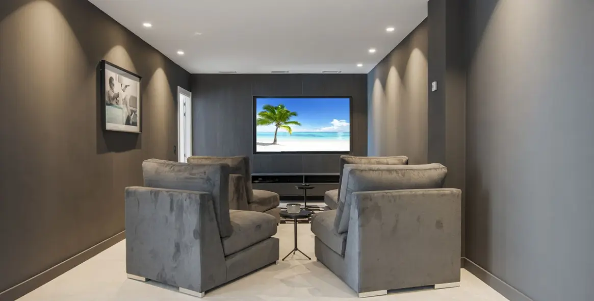 Продажа  отдельно стоящей виллы в Los Flamingos 59