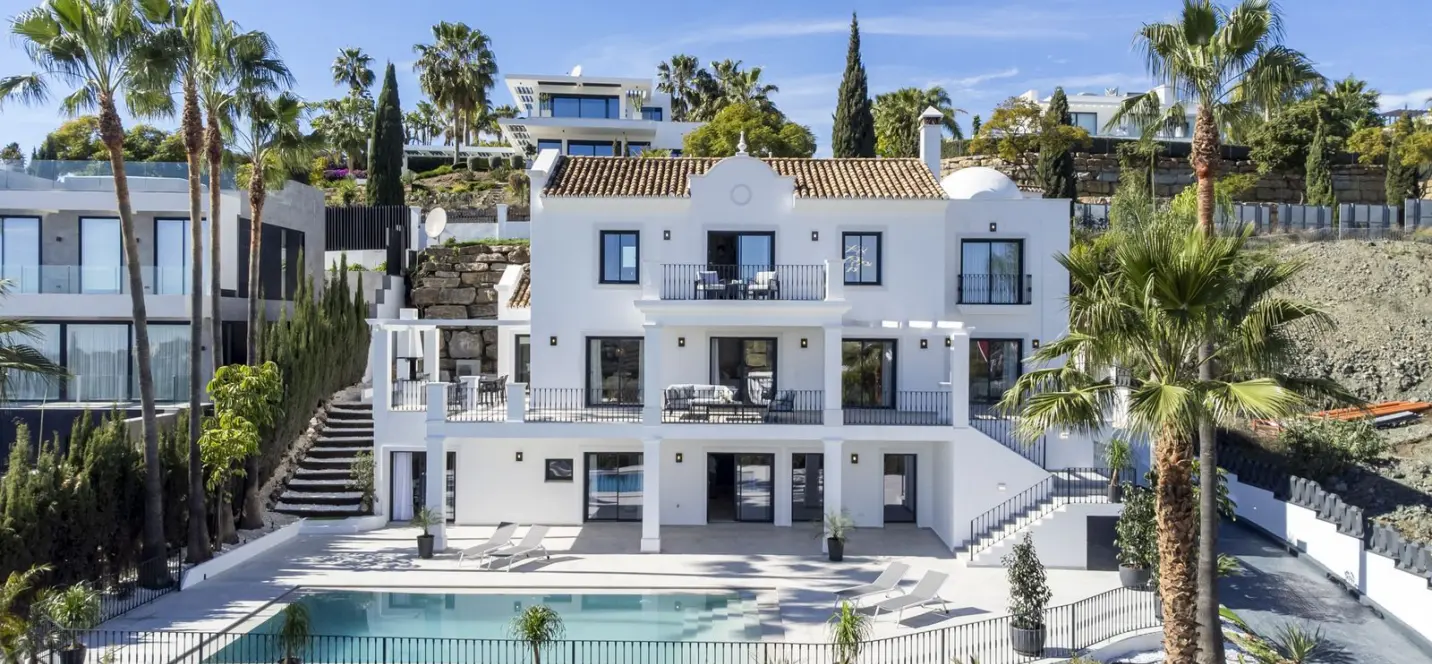 Sale of detached villa in Los Flamingos 0
