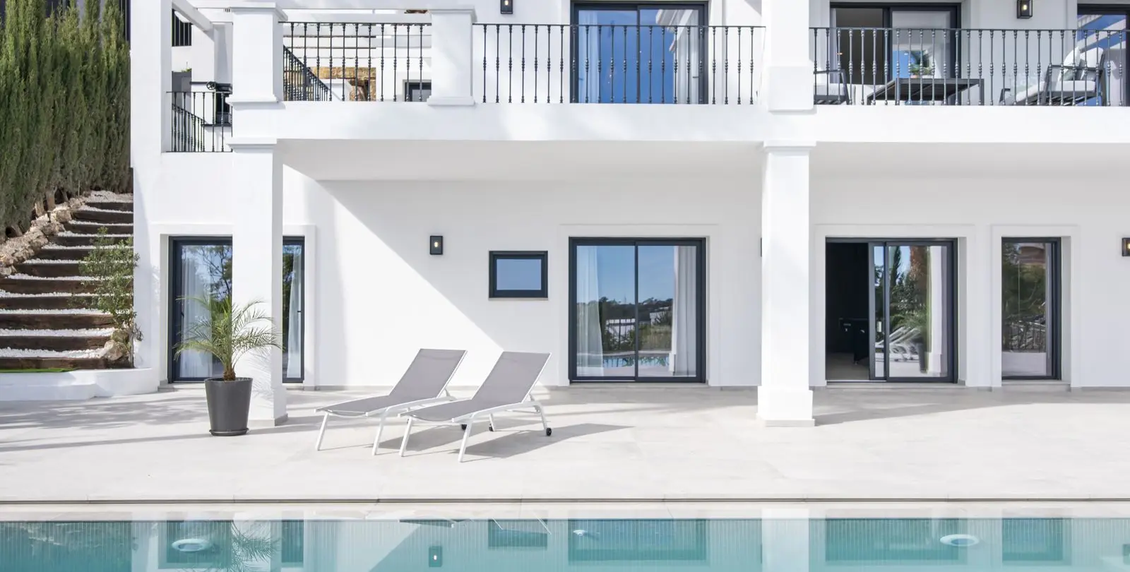 Sale of detached villa in Los Flamingos 3