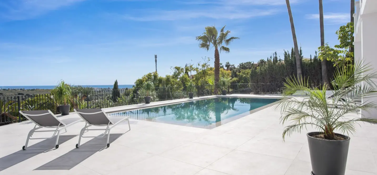 Sale of detached villa in Los Flamingos 4