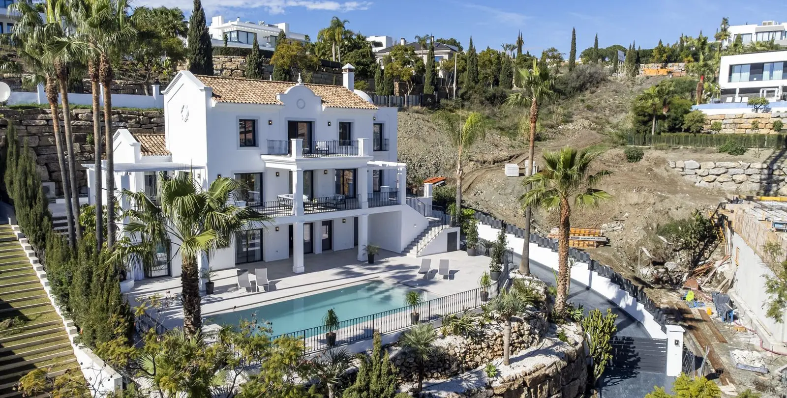 Sale of detached villa in Los Flamingos 12
