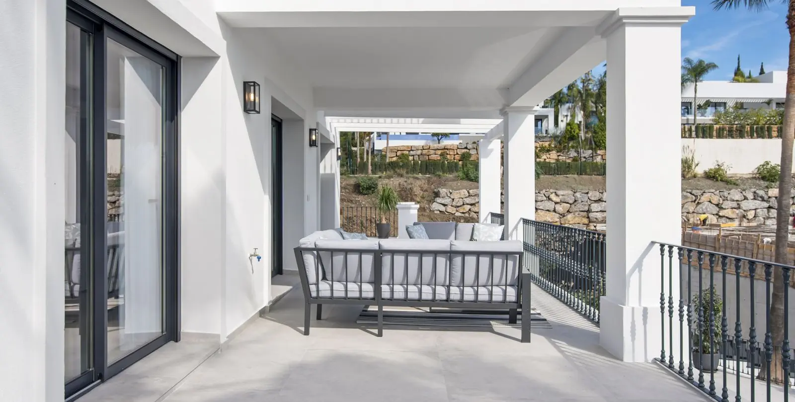 Sale of detached villa in Los Flamingos 18