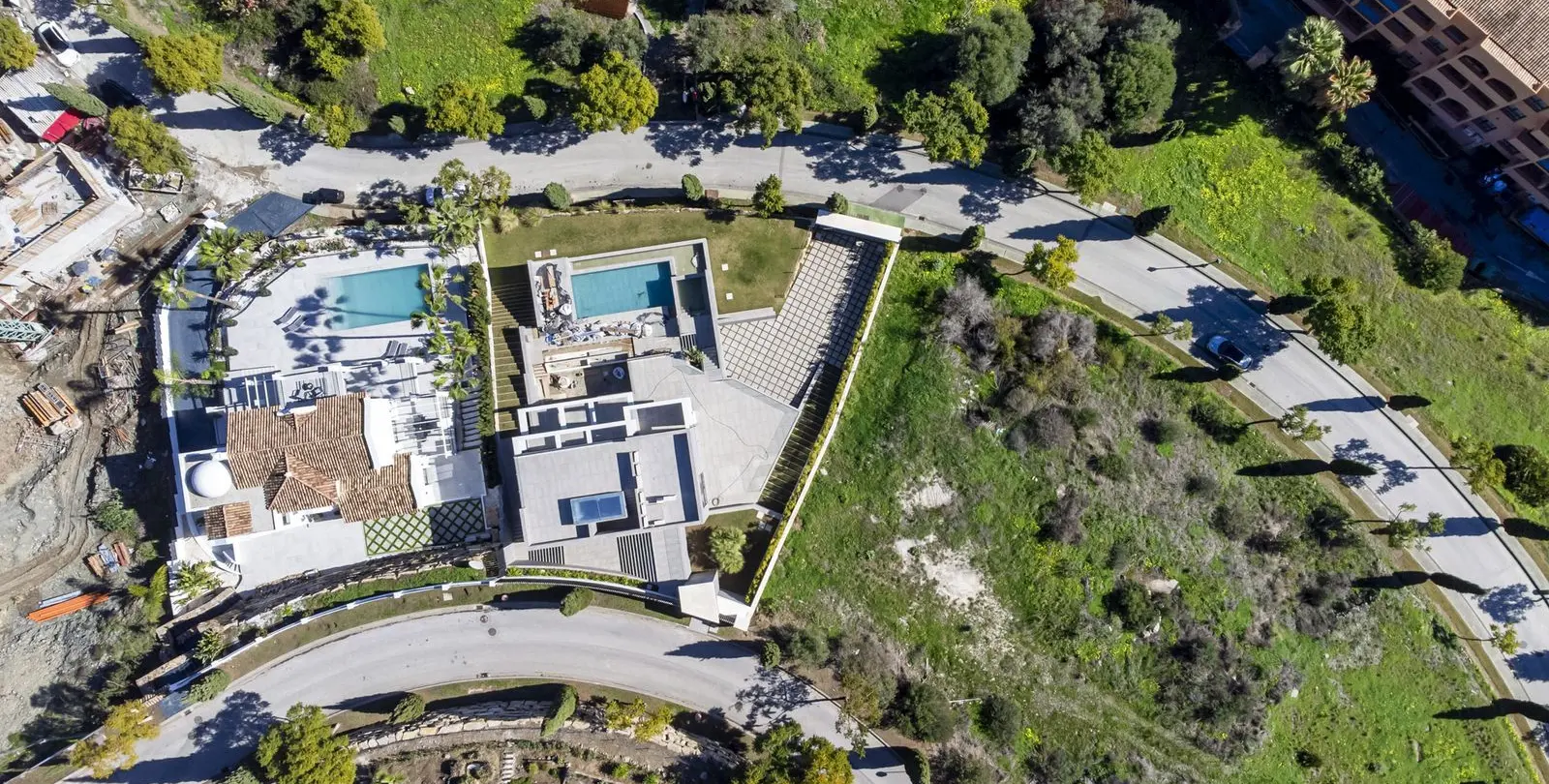 Sale of detached villa in Los Flamingos 75