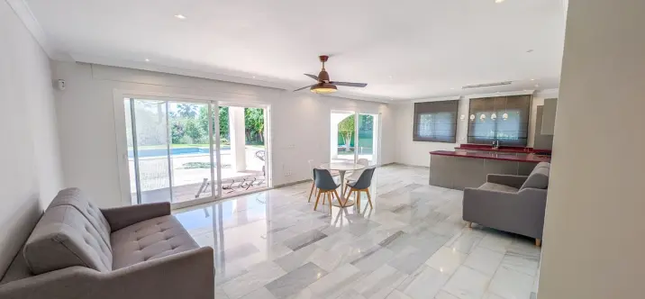 Detached villa R5188930 4