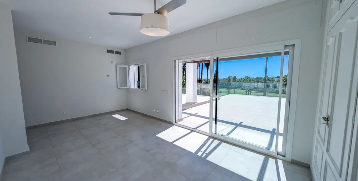 Sale of detached villa in Nueva Andalucía 45
