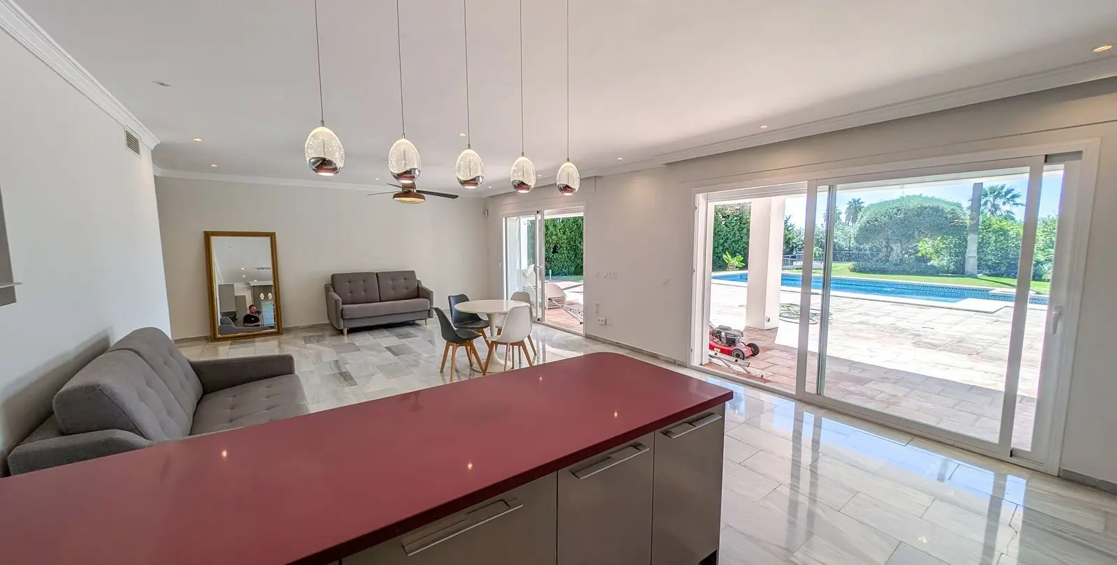 Sale of detached villa in Nueva Andalucía 8