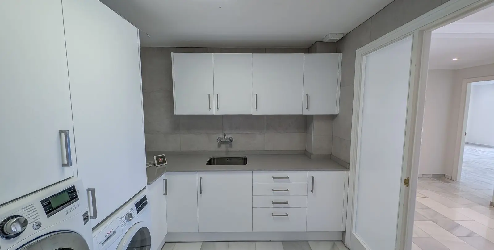 Sale of detached villa in Nueva Andalucía 16