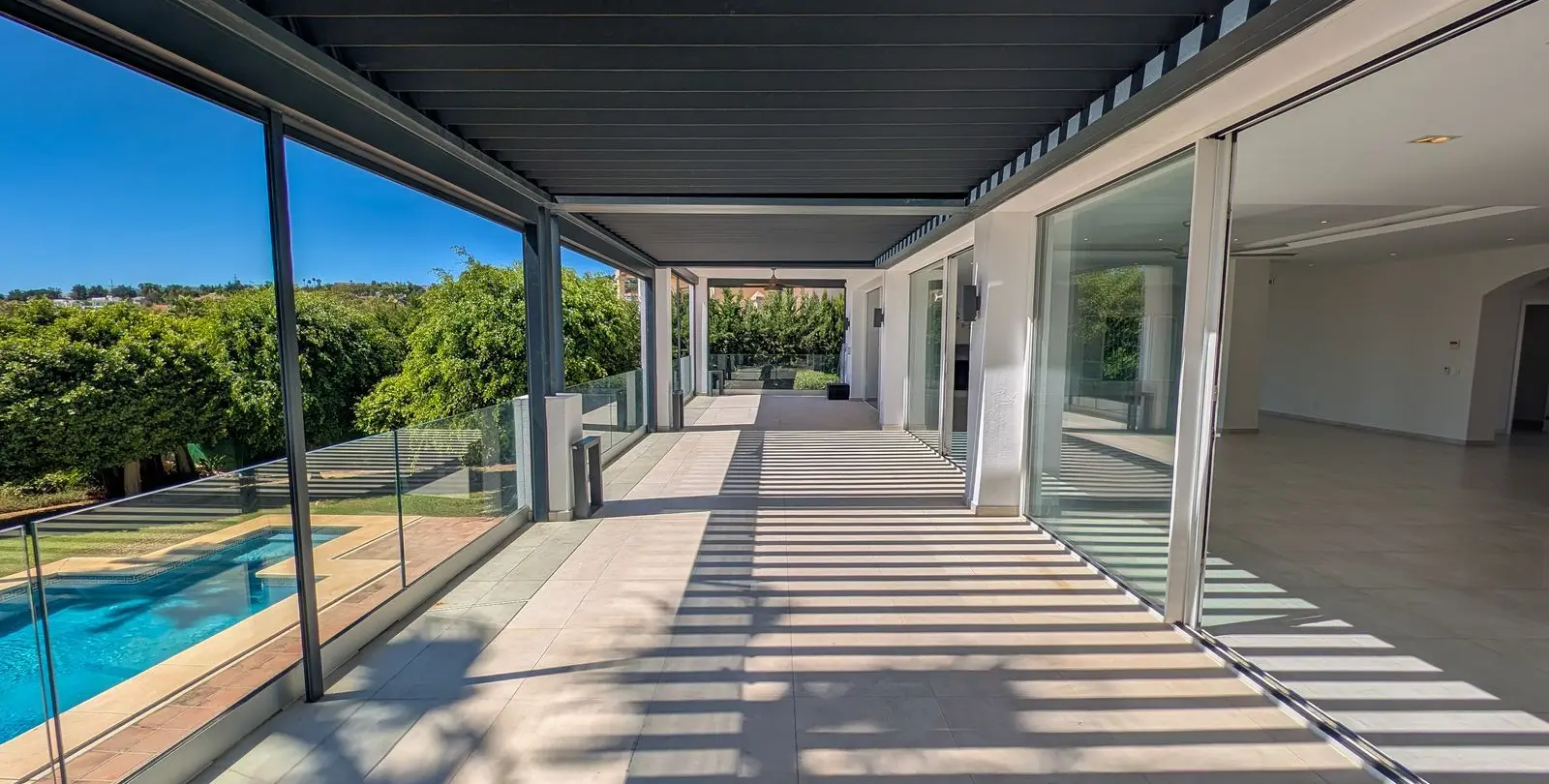 Sale of detached villa in Nueva Andalucía 35