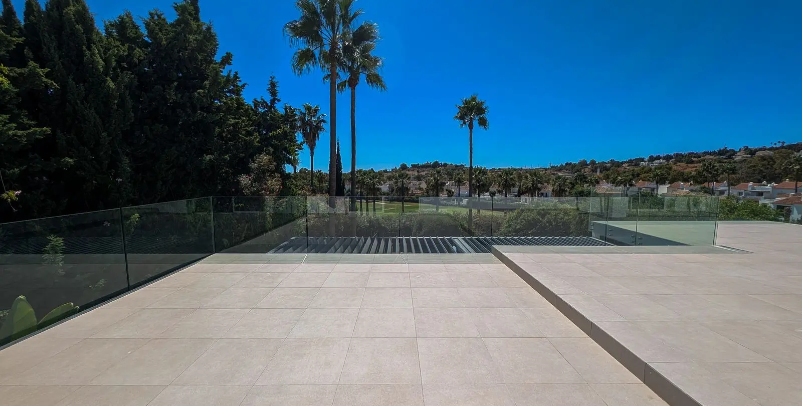 Sale of detached villa in Nueva Andalucía 39
