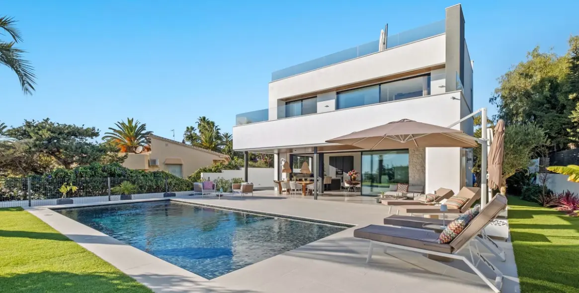 Sale of detached villa in Marbella East (district Marbesa) 5