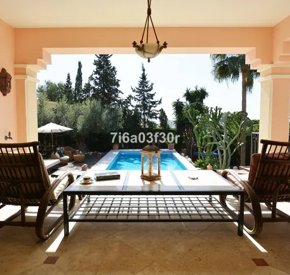 Detached villa R2607917