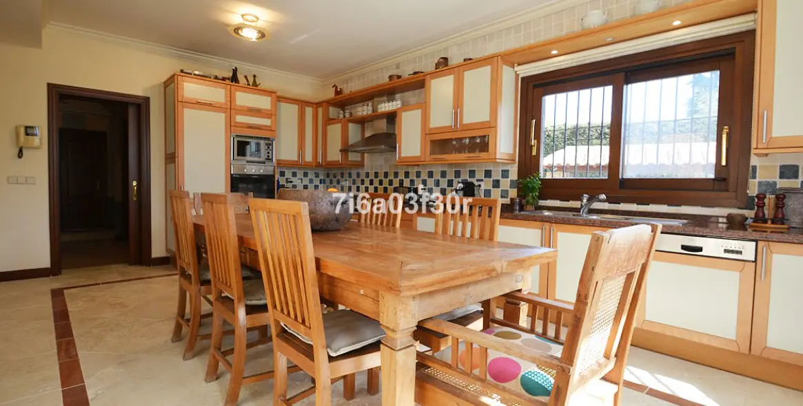 Краткосрочная аренда  отдельно стоящей виллы в Nueva Andalucía 25