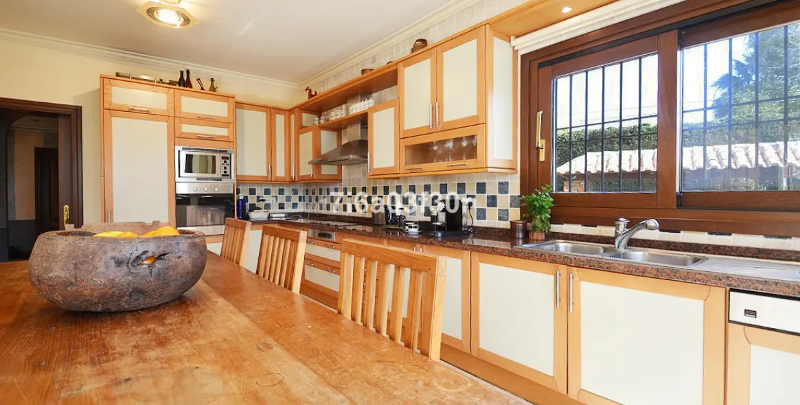 Краткосрочная аренда  отдельно стоящей виллы в Nueva Andalucía 26